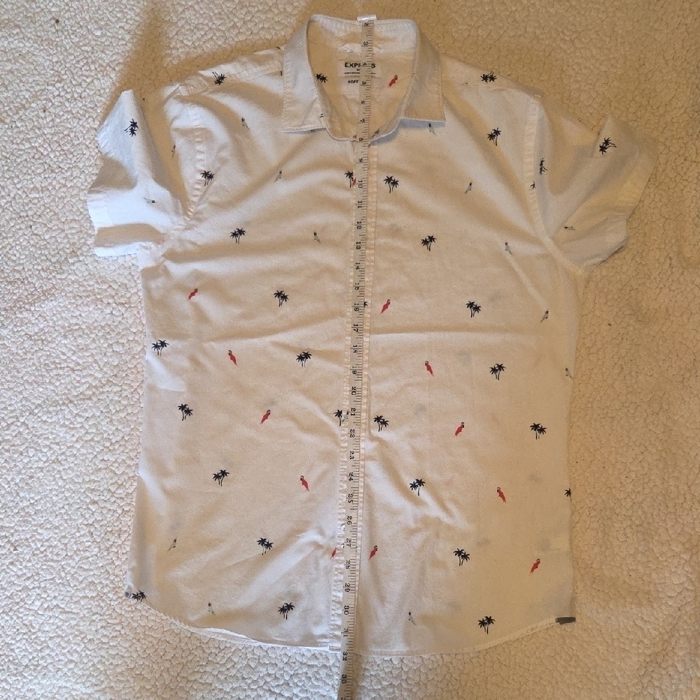 Express White Shirt with Navy and Red Patterns - Picture 5 of 5